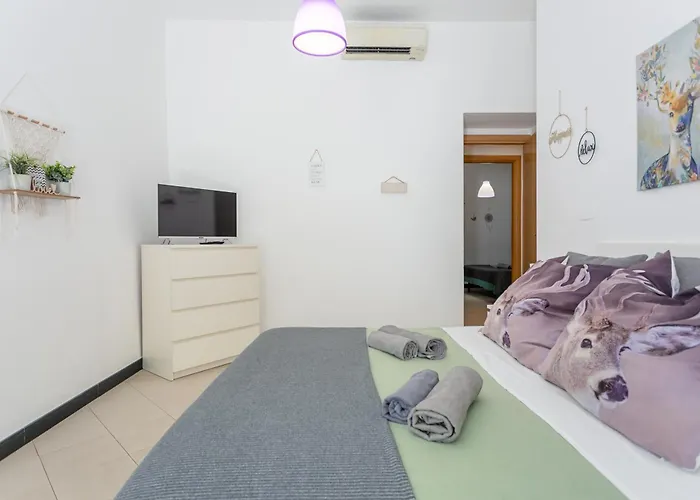 Apartmente S Camillo - 2 Bedroom With Garden And Bbq - By Homes Apartamento